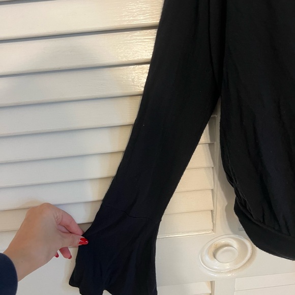 Abercrombie long sleeve - Picture 5 of 5